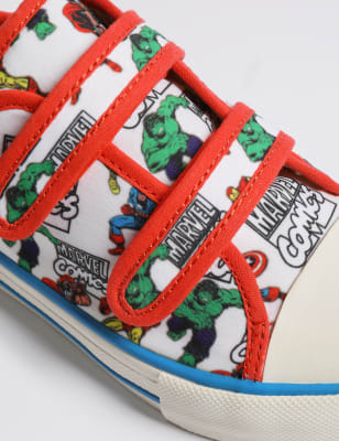 Kids marvel clearance trainers