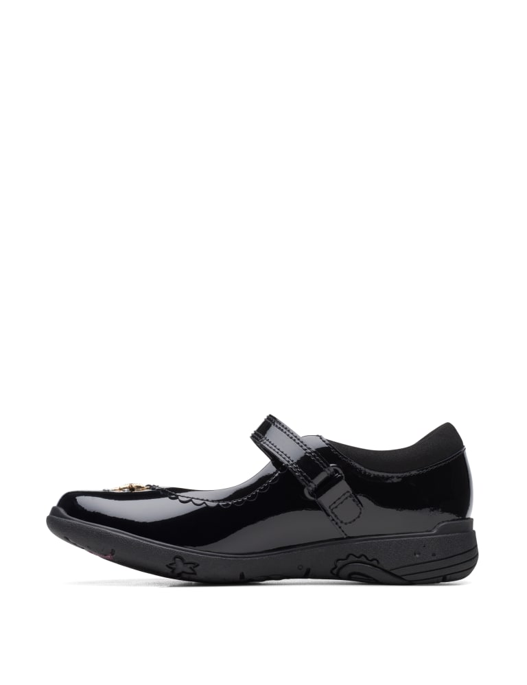 Clarks butterfly shoes 2025