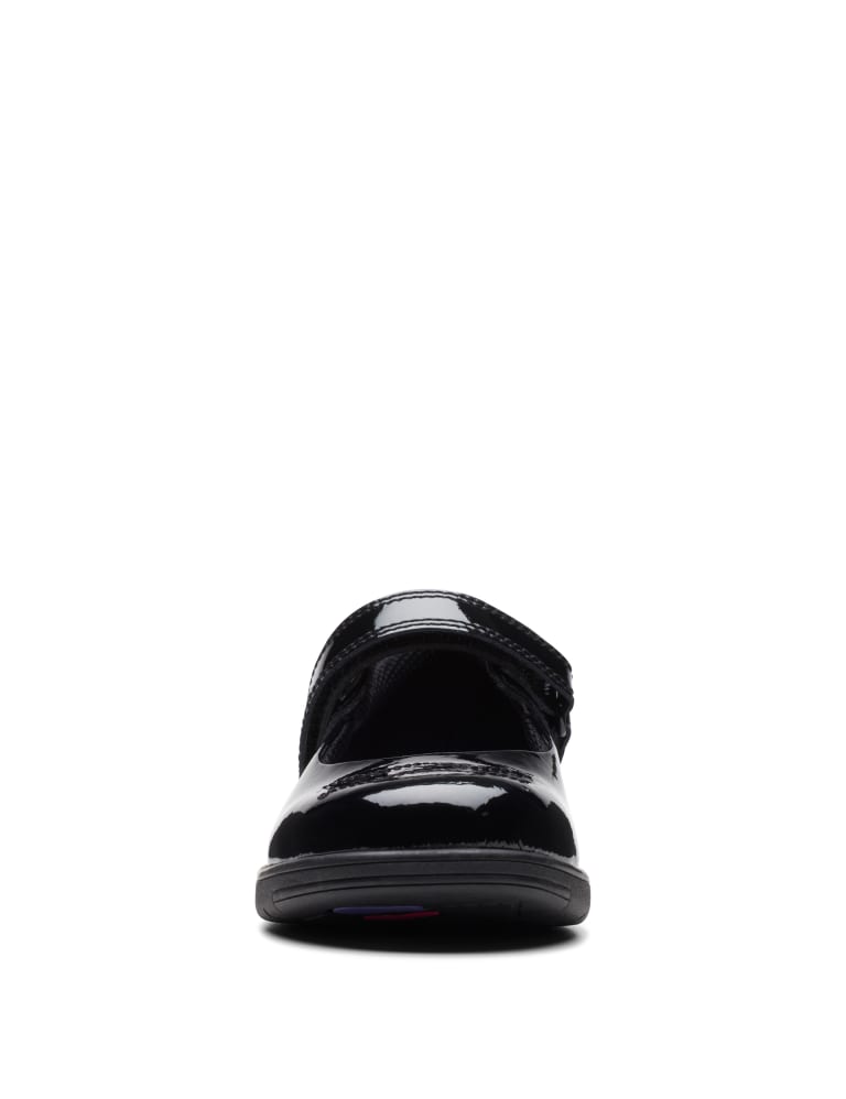Clarks girls patent school shoes deals