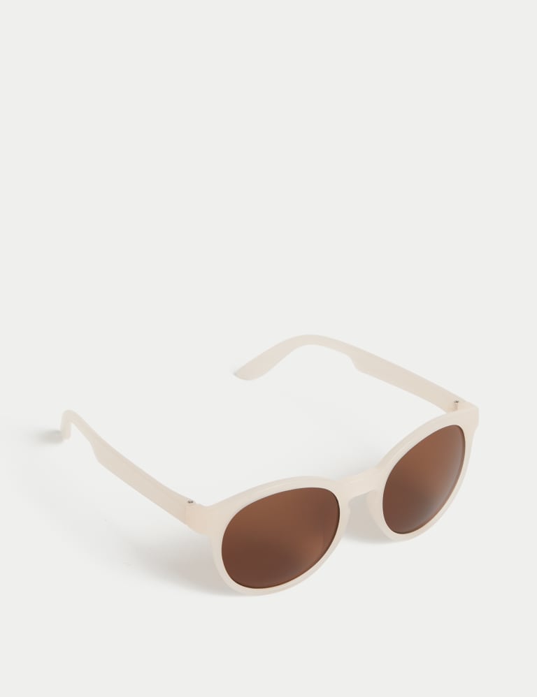 Plain white on sale sunglasses