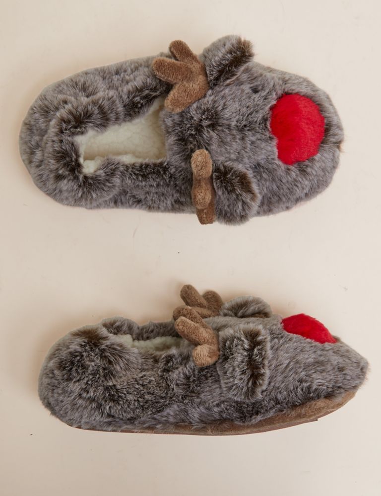 Kids' Reindeer Christmas Slippers (5 Small - 6 Large) 2 of 5