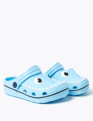 Boys shark online crocs