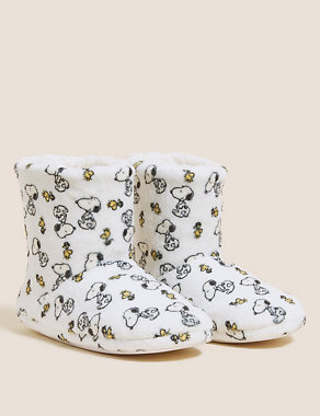 Kids' Snoopy™ Slipper Boots (5 Small - 6 Large) Image 2 of 7