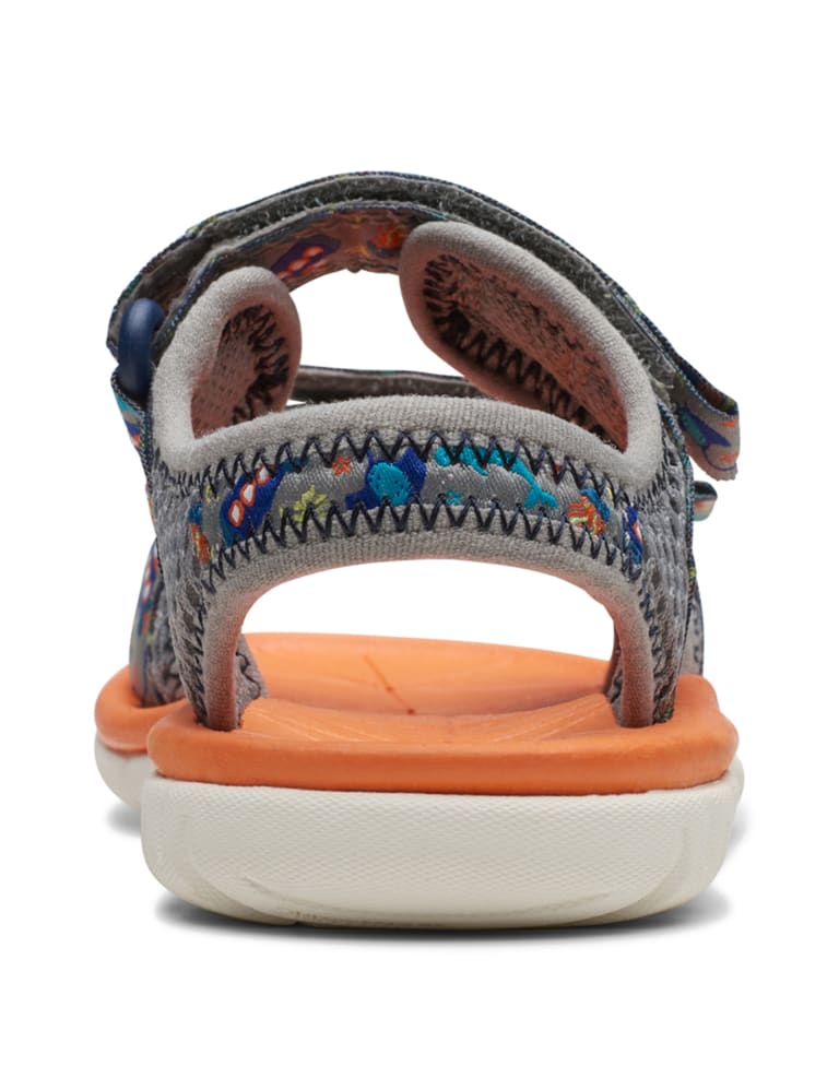 Clarks flip 2025 flops kids brown