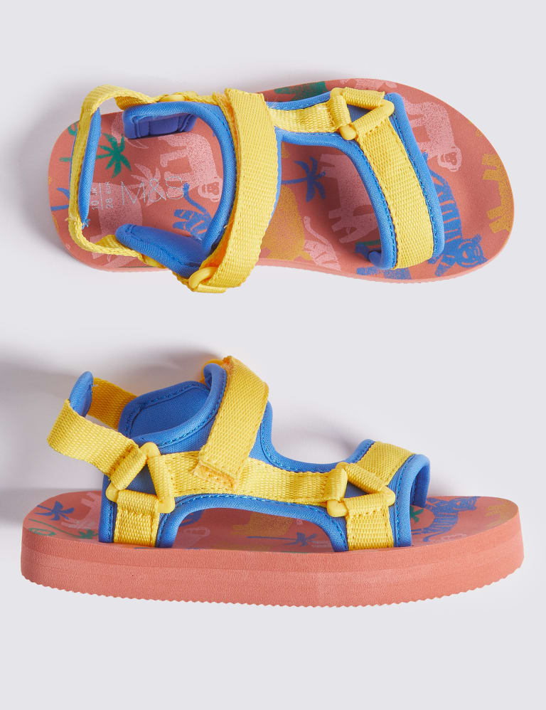 Kids shop trekker sandals