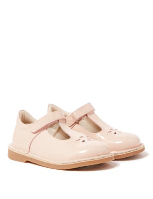 m&s walkmates