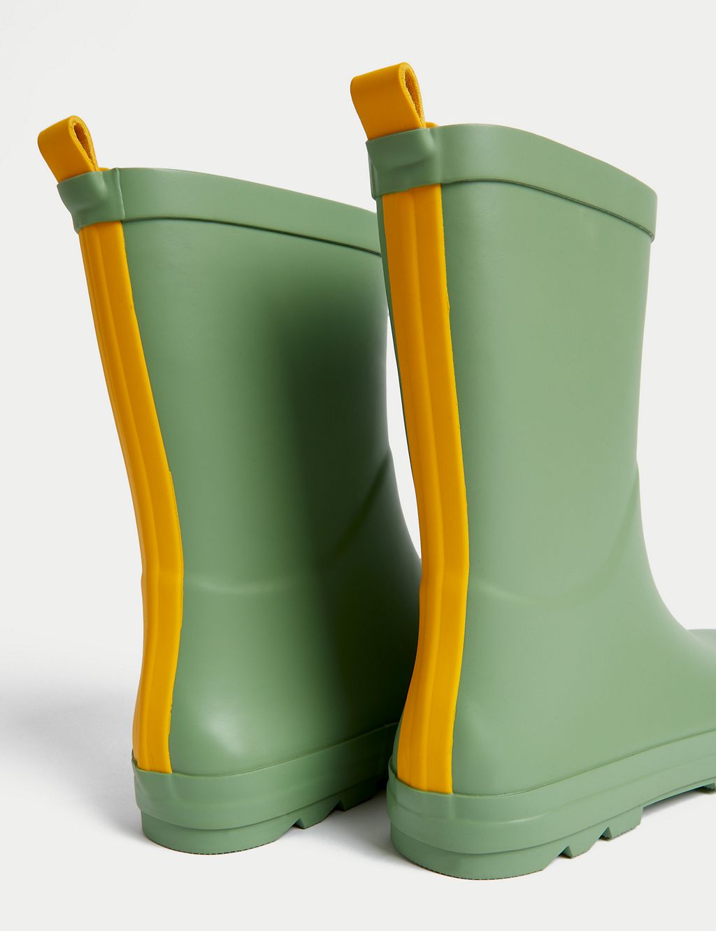 Kids' Wellies (4 Small - 7 Large) 2 of 5