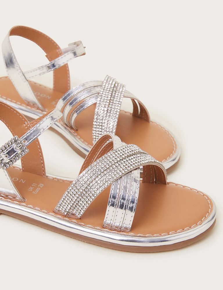 Kids Sandals (7 Small - 4 Large) 3 of 3