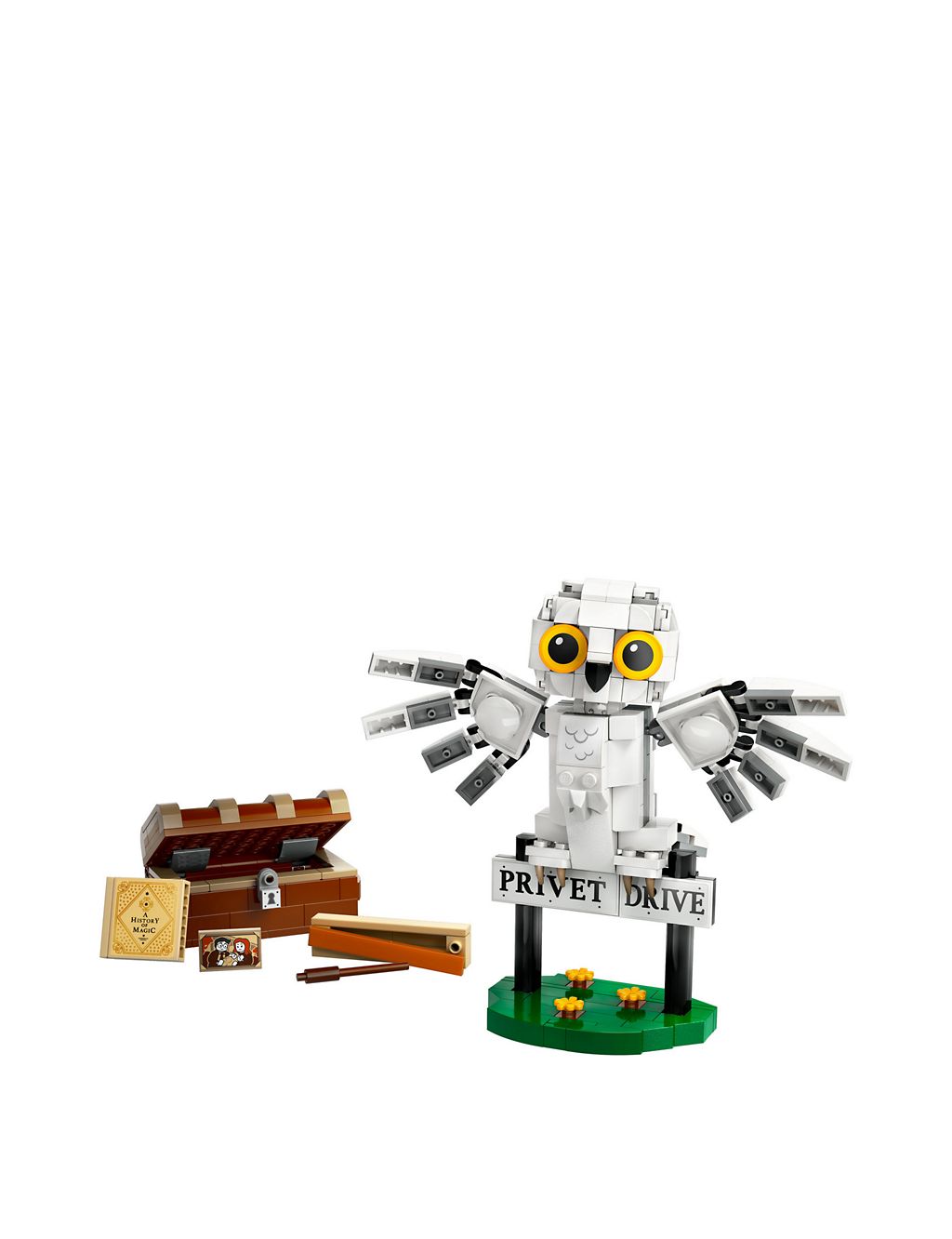 LEGO® Harry Potter™ Hedwig™ at 4 Privet Drive 76425 (7+ Yrs) 2 of 4