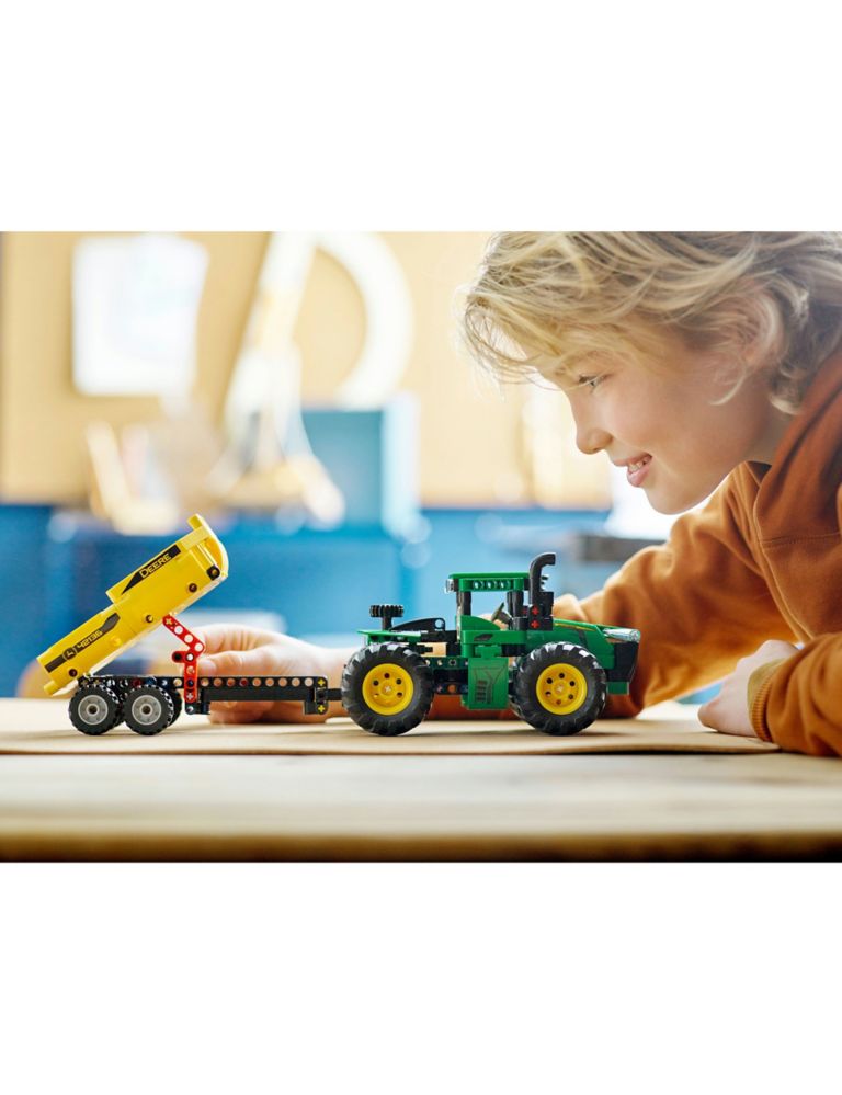 LEGO® Technic John Deere 9620R 4WD Tractor 42136 (8+ yrs) 3 of 4