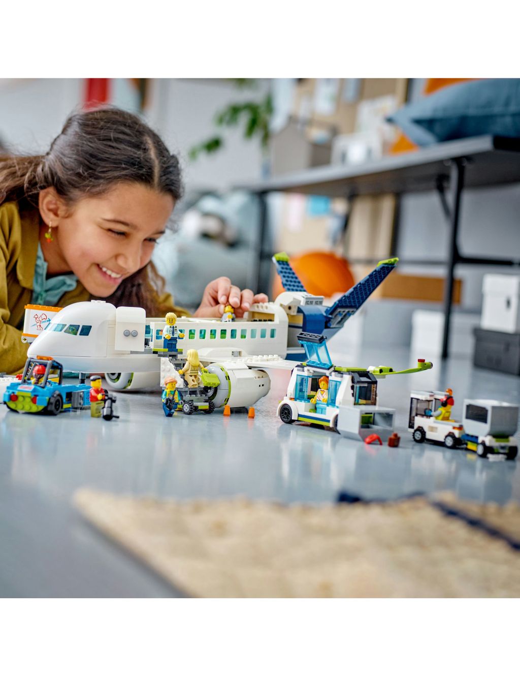LEGO City Passenger Aeroplane Toy Model Kit 60367 (7+ Yrs) 5 of 7