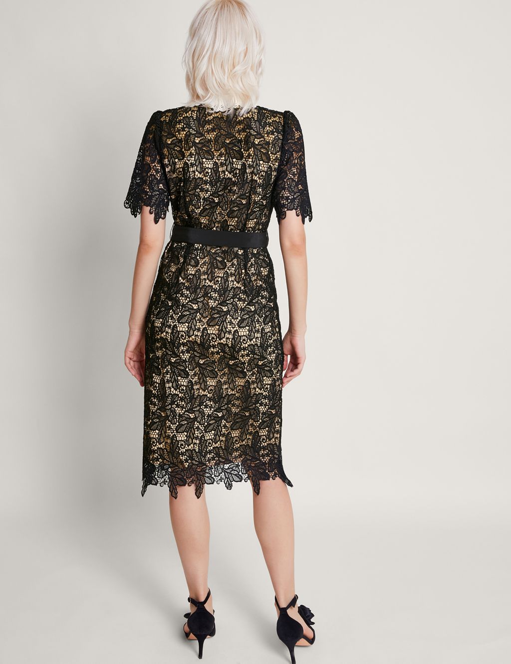 Lace Collared Knee Length Shirt Dress 2 of 5