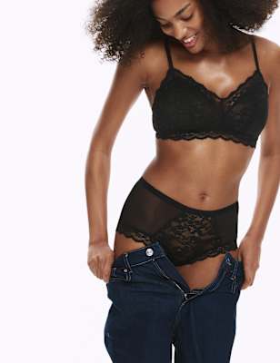 Victoria's Secret Black Double Strap Adjustable Bra Black Size undefined -  $14 - From Edith