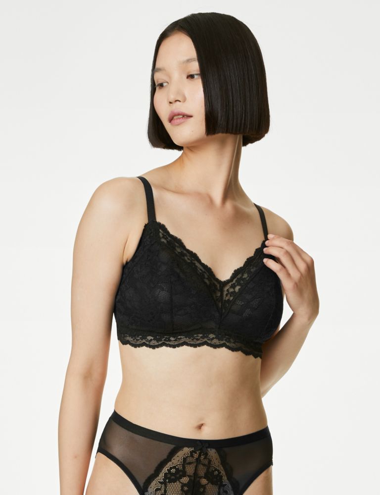 https://asset1.cxnmarksandspencer.com/is/image/mands/Lace-Non-Wired-Bralette-A-E/SD_02_T33_7039_Y0_X_EC_0?%24PDP_IMAGEGRID%24=&wid=768&qlt=80