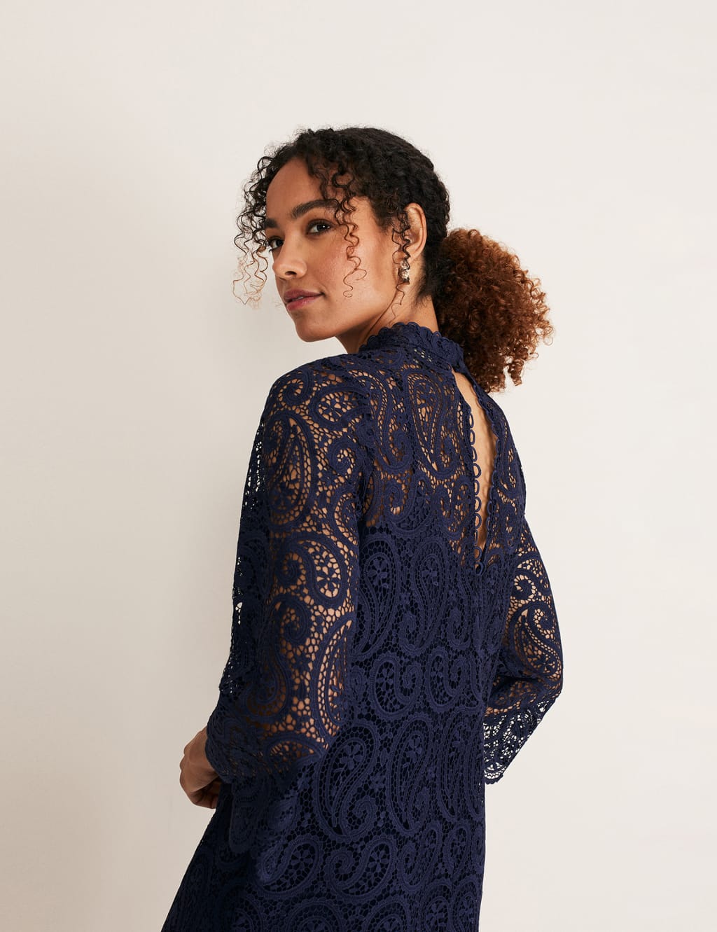 Lace Round Neck Knee Length Shift Dress Phase Eight M S