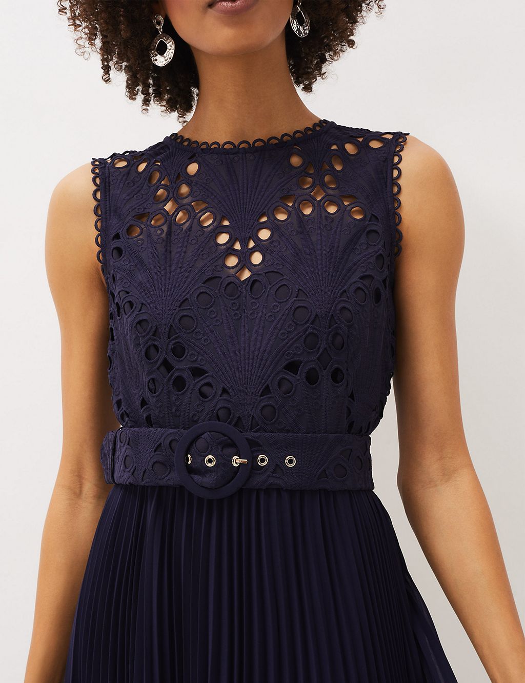 Lace Round Neck Pleated Midi Waisted Dress 4 of 4