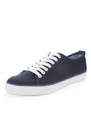 Blue store canvas pumps