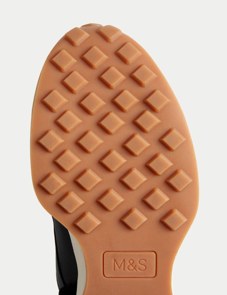 Lace Up Trainers with Freshfeet