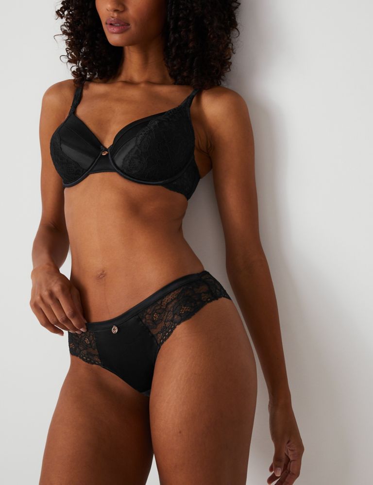 https://asset1.cxnmarksandspencer.com/is/image/mands/Lace-Wired-Full-Cup-Bra-With-Silk-A-E/SD_02_T81_6380F_Y0_X_EC_0?%24PDP_IMAGEGRID%24=&wid=768&qlt=80