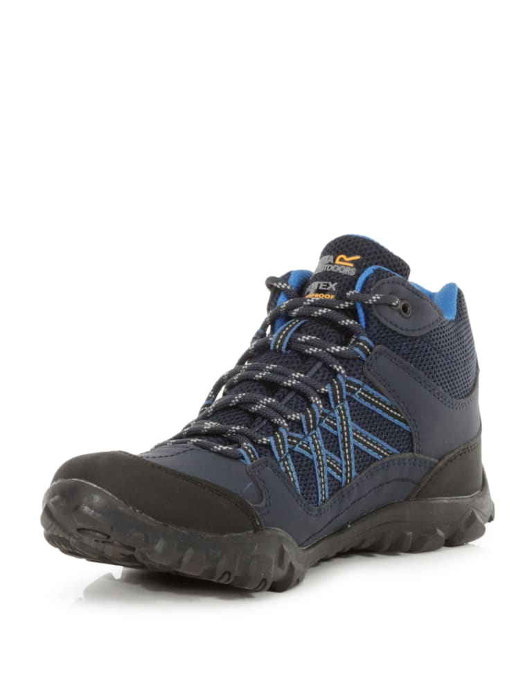 Lady Edgepoint Waterproof Walking Shoes 3 of 6