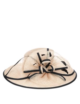 Large Bow Straw Hat Image 2 of 4