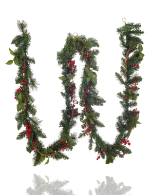 Leaf & Berry 12ft Staircase Garland | M&S