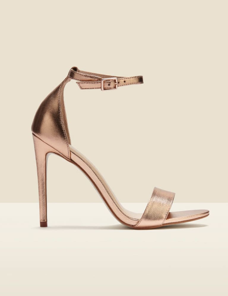 Open toe 2025 loop heels