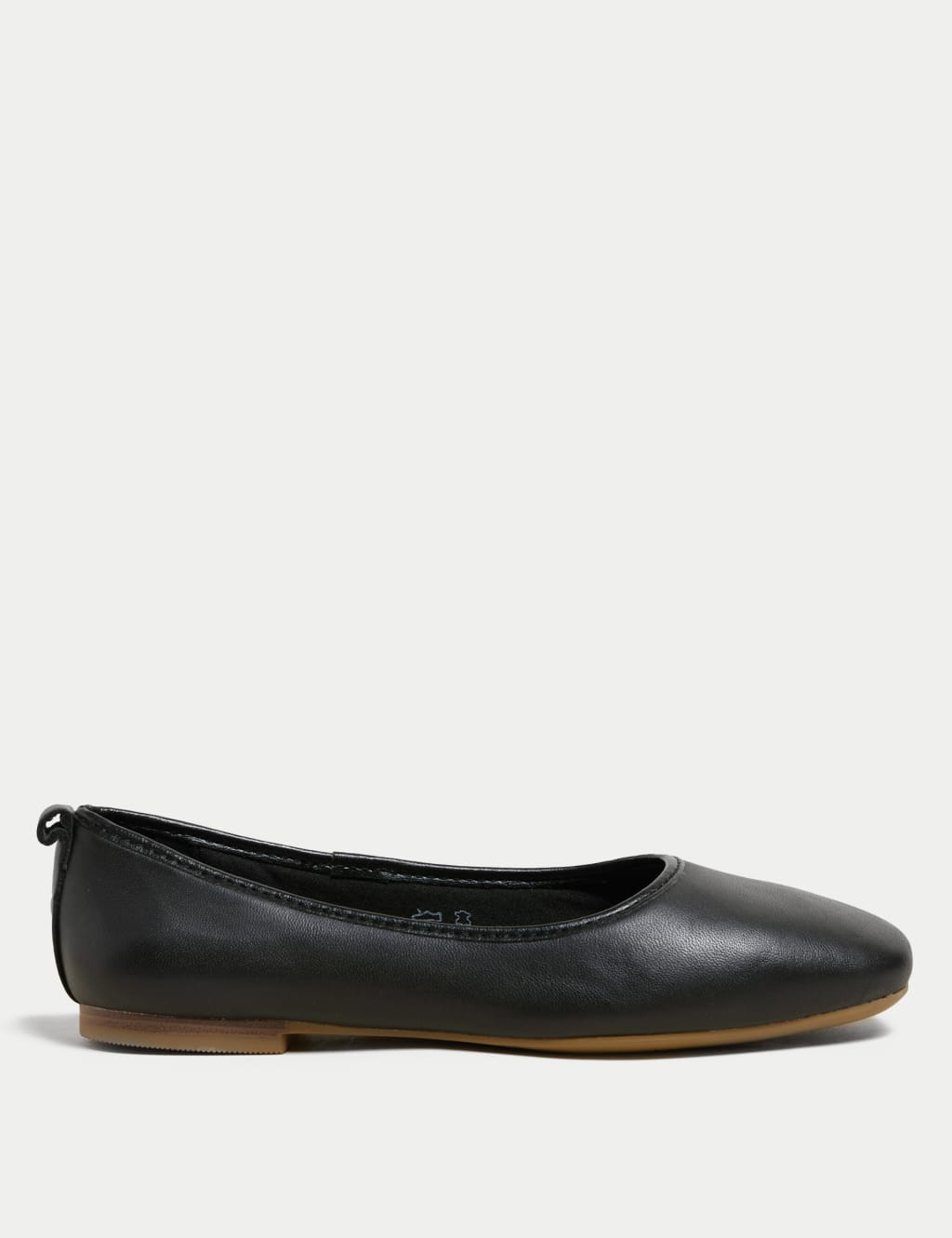 Marks and spencer pumps 2025