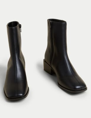 Black ankle boots with brown outlet heel