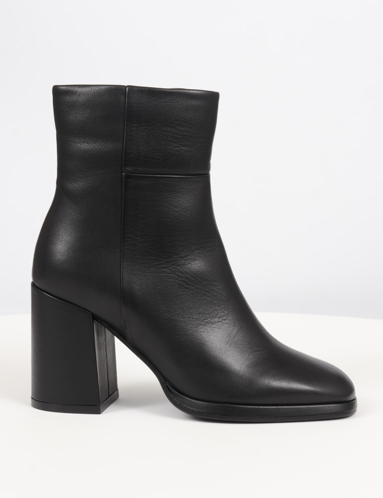 Square toe best sale white boots