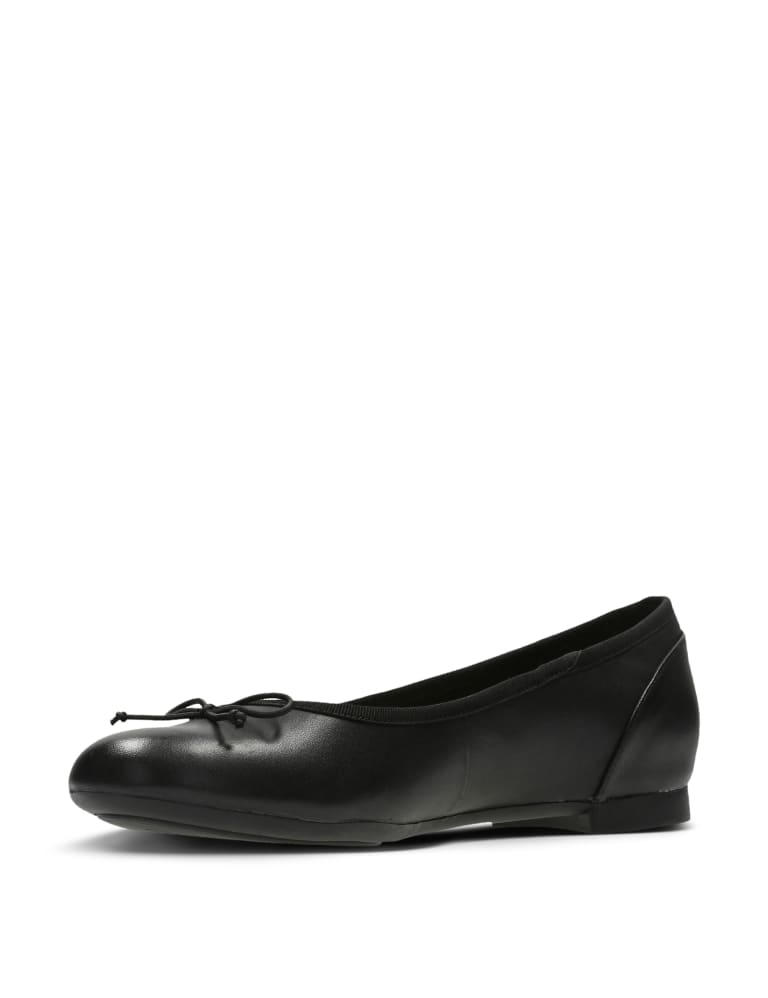 Clarks ballerina pumps top