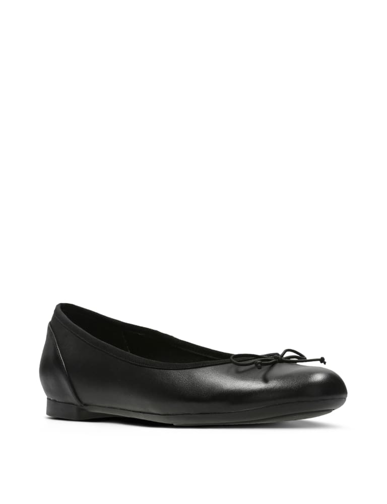 Clarks black sales ballet flats