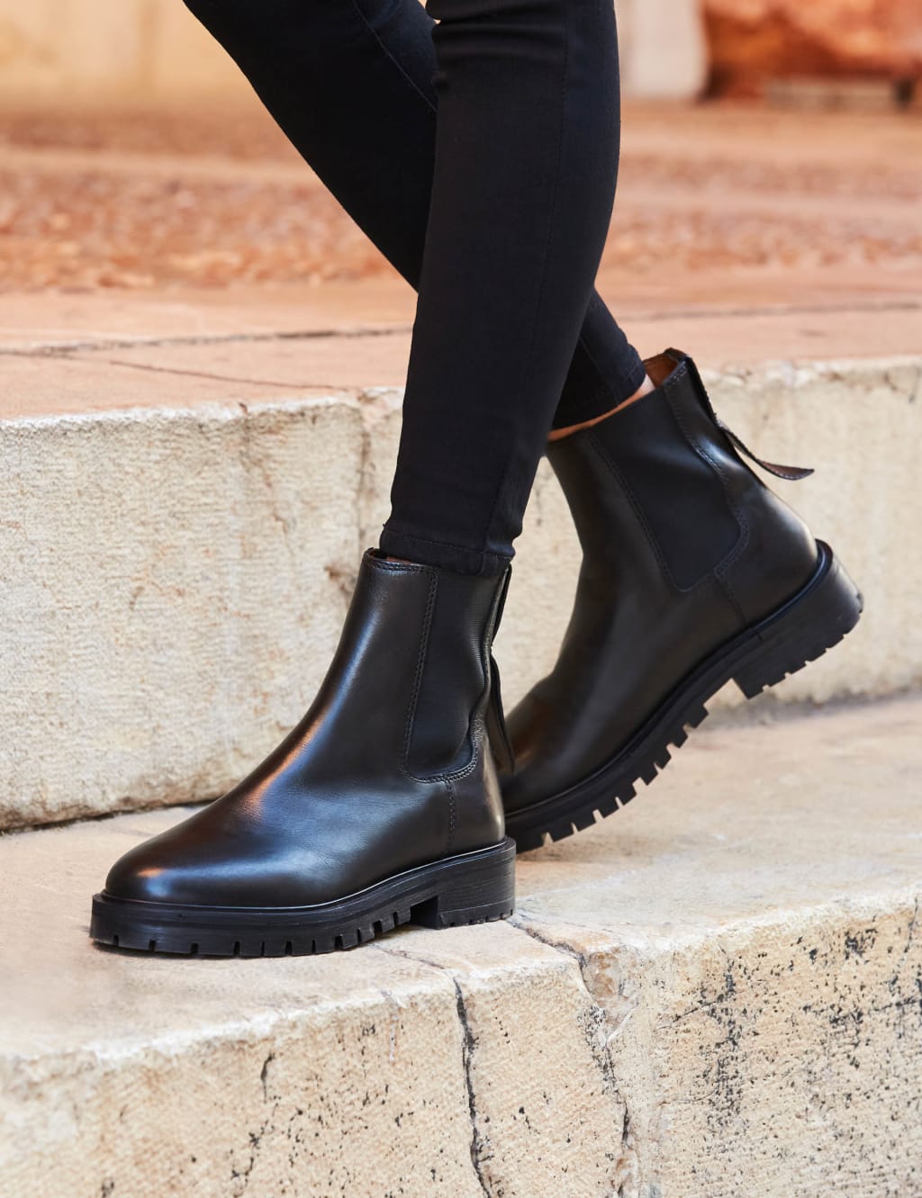 Leather Chelsea Cleated Flat Ankle Boots SOSANDAR M S
