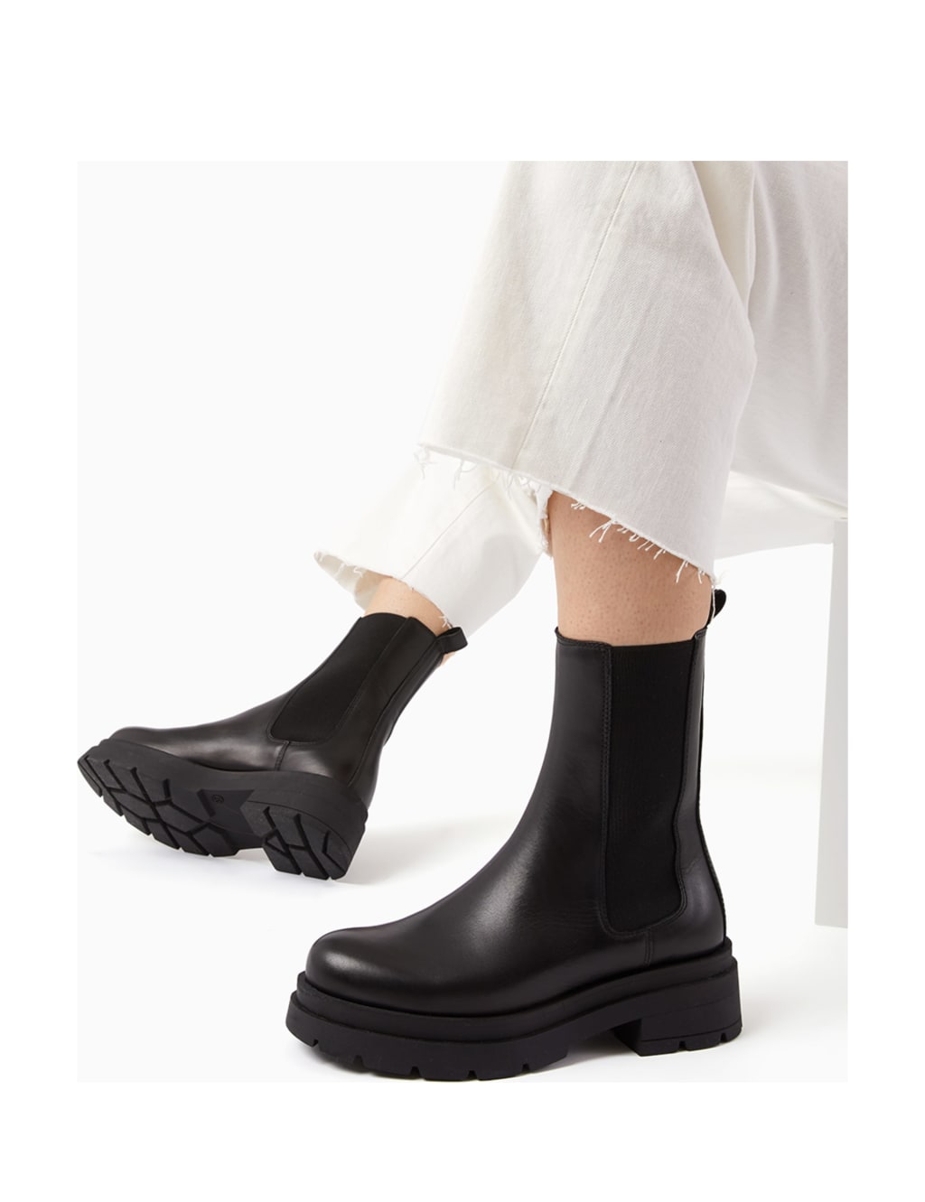 Leather Chelsea Flatform Ankle Boots