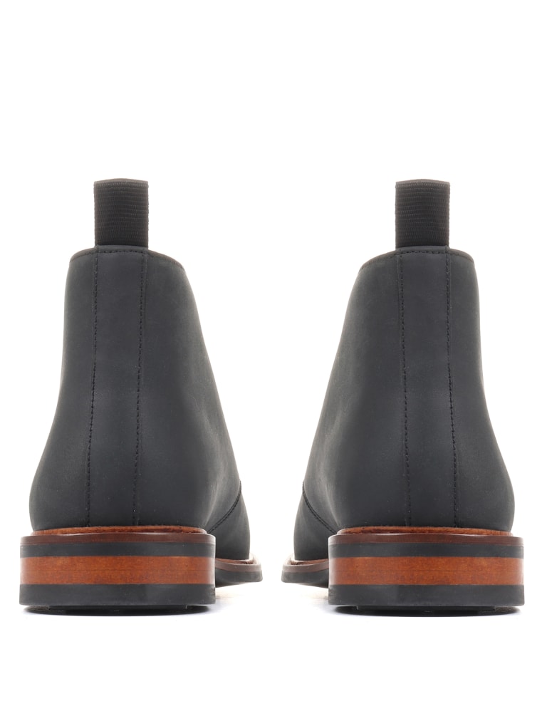 Womens brown 2025 chukka boots