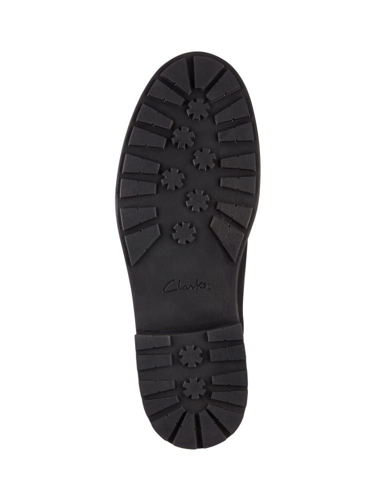 Clarks chunky hot sale heel