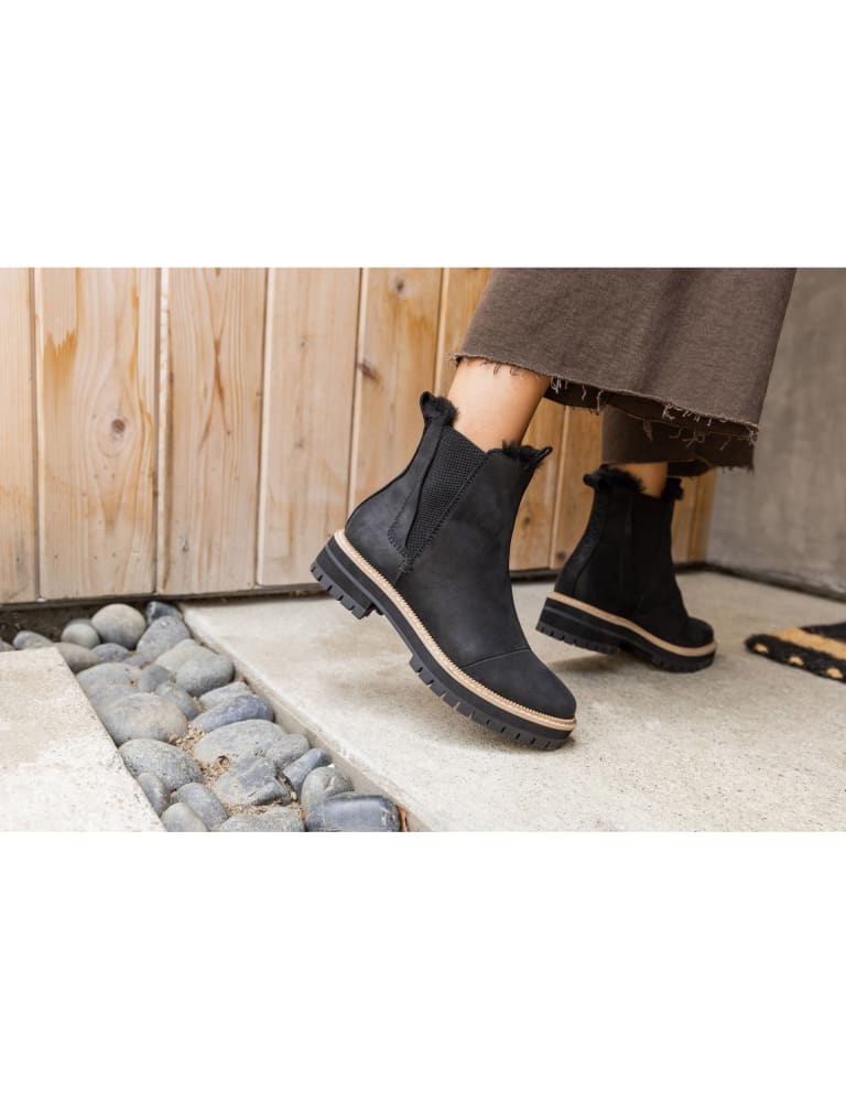 Toms with fur inside new arrivals
