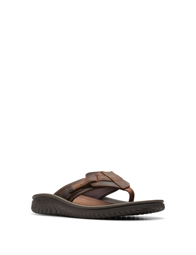 Clarks spa leather flip flops outlet