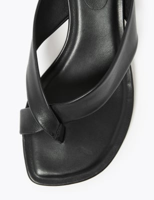 Toe post hot sale sandals with heels