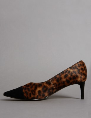 v cut court shoes
