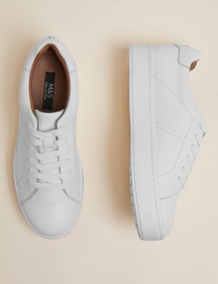 White leather 2024 trainers womens