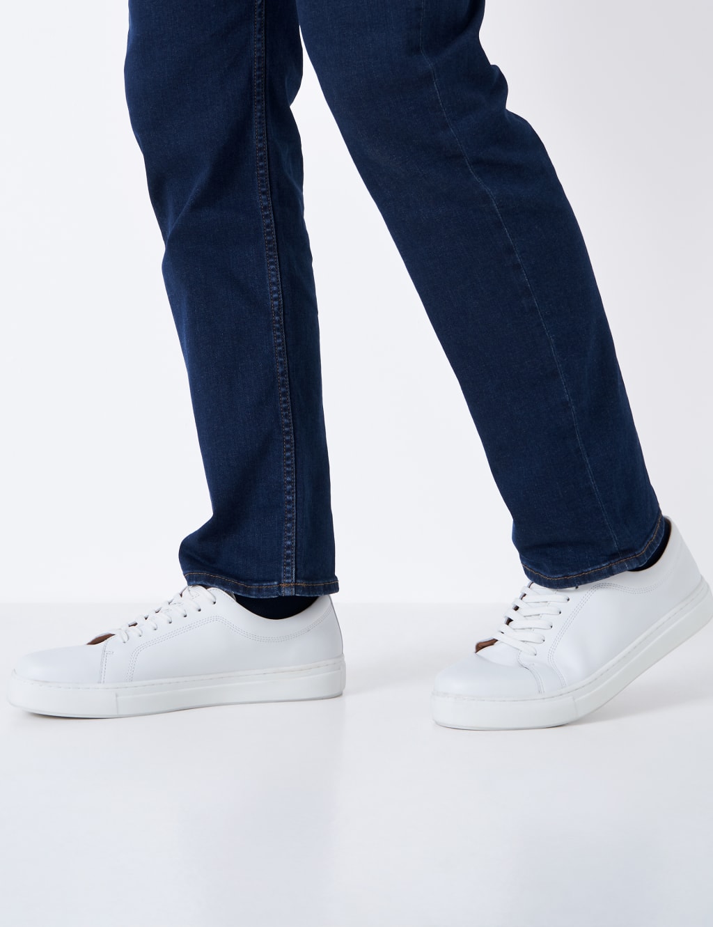 Simple white leather sneakers store