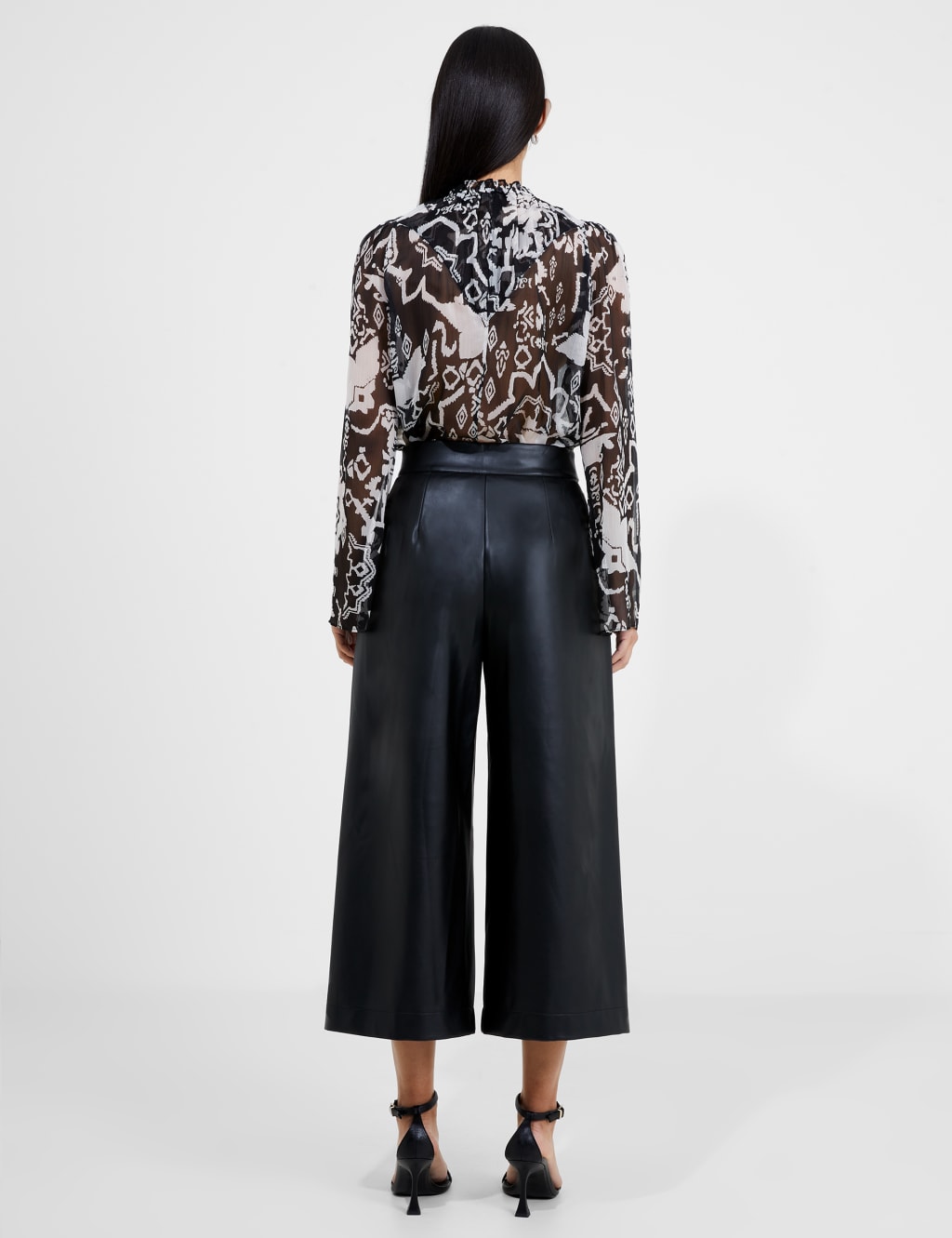 Very cropped trousers hotsell