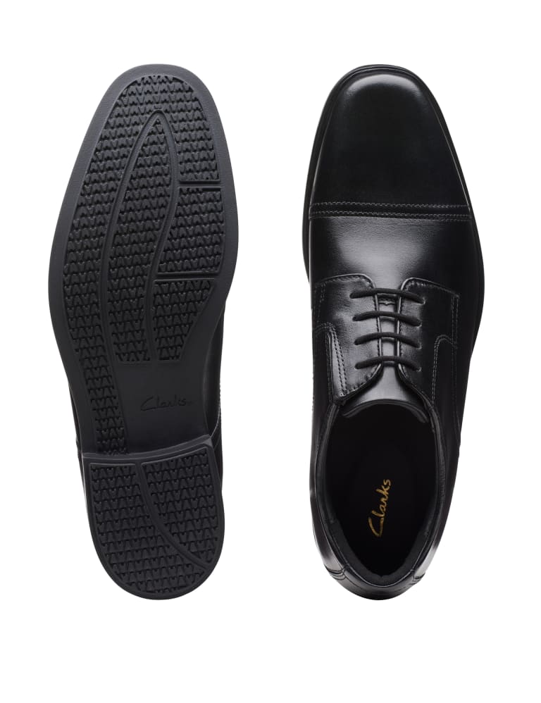 Clarks oxford 2025 shoes