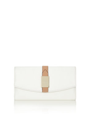 Leather Patent Bar Trim Purse with Cardsafe™ Image 2 of 6
