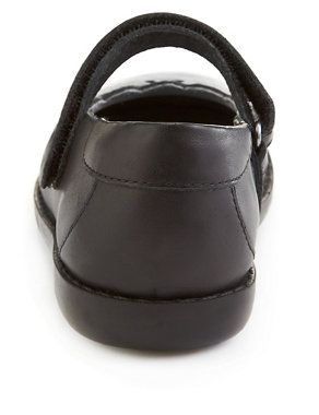 Leather Scallop Trim School Shoes (Younger Girls) Image 2 of 5