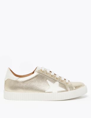 White leather hot sale star trainers