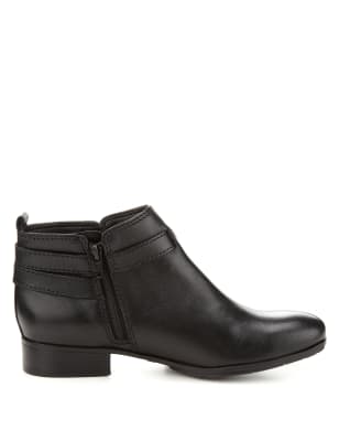 m&s footglove shoes