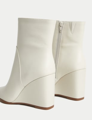 White hot sale wedge boots