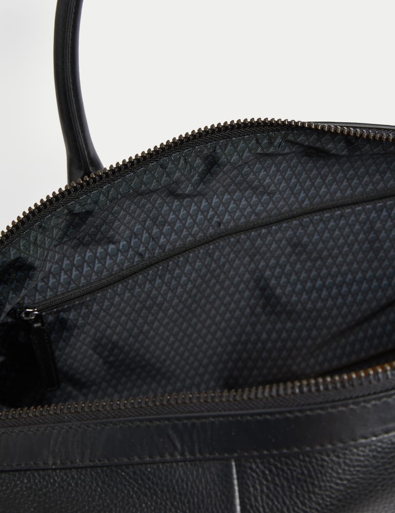 M and s weekend bag 2025